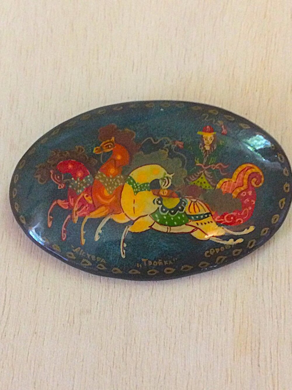Vintage Hand Painted Russian Lacquer Troika Brooch Pin Mstera Folk Art Signed